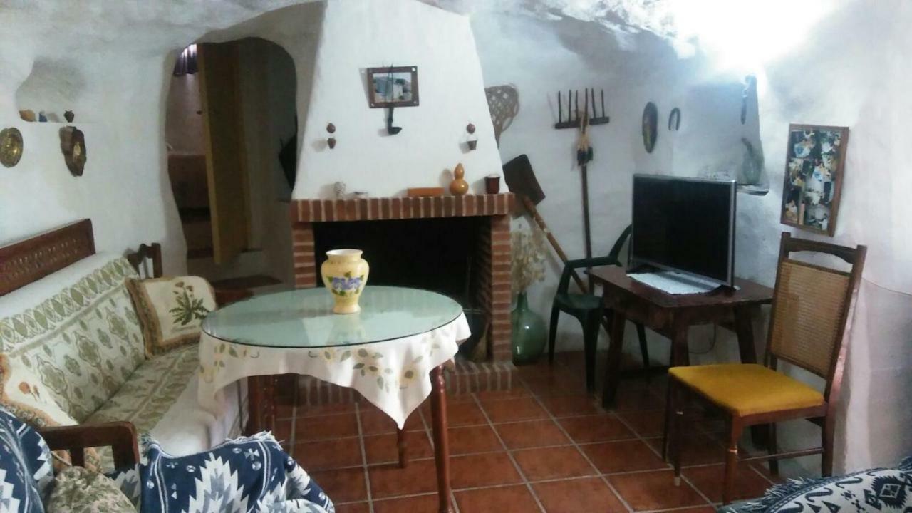 Pegalajar Cueva Rural La Nogueraゲストハウス エクステリア 写真